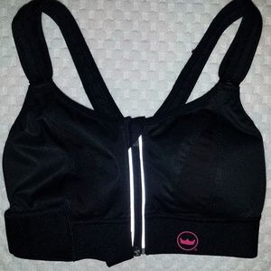 Womens SHEFIT Medium Athletic Black Bra